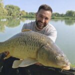 ribolov šarana vodič - veliki šaran na mirnom jezeru